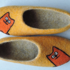 Handmade Red Cat Felted Wool Slippers - Comfy Home Shoes for Women