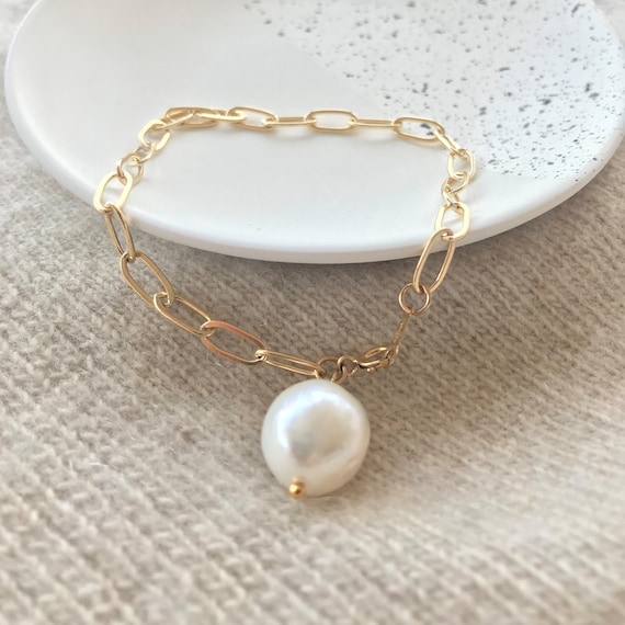 Chunky gold chain pearl bracelet