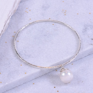 Pearl bangle, Huge Pearl Bangle,June Birthstone,Freshwater pearl bracelet,sterling silver bangle,wedding jewellery gift, bridesmaid bracelet