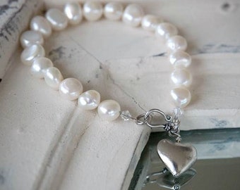 Freshwater Pearl Bracelet with Silver Heart Charm,Wedding Bracelet, Pearl Jewellery, Bridal Pearl Jewellery, bridesmaid gift,June birthstone