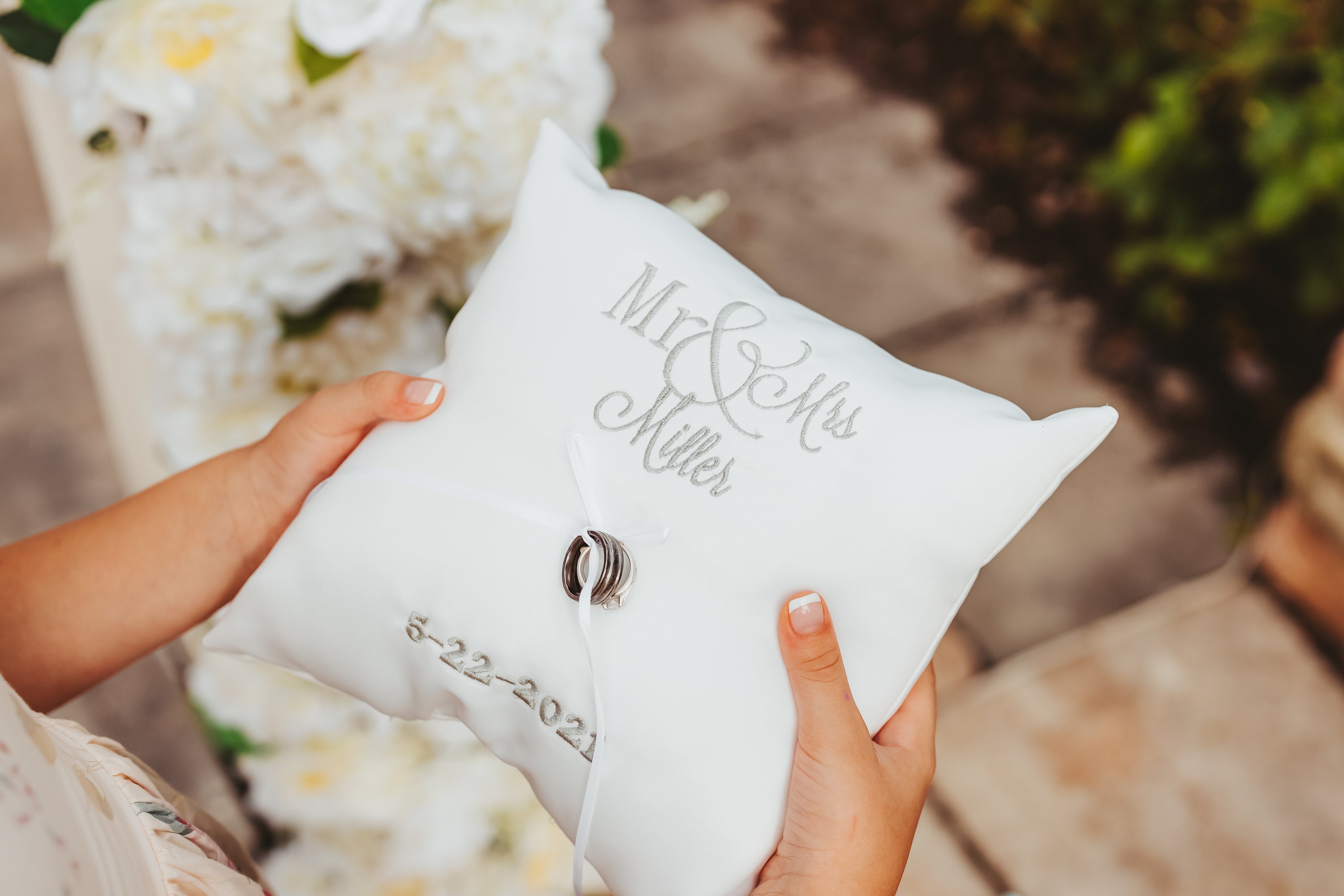 Handmade Forest Style Wood Personalised Ring Bearer Pillow For Wedding  Ceremony, Engagement, Marriage Proposals, And Day Decorations From E300l,  $36.22 | DHgate.Com