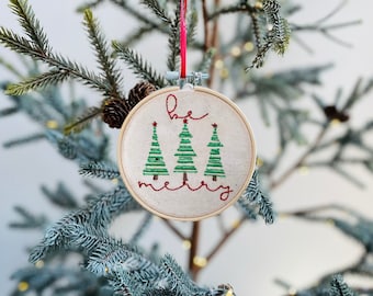 Christmas ornament, Be Merry, embroidered ornament, embroidery hoop ornament, gift for friend