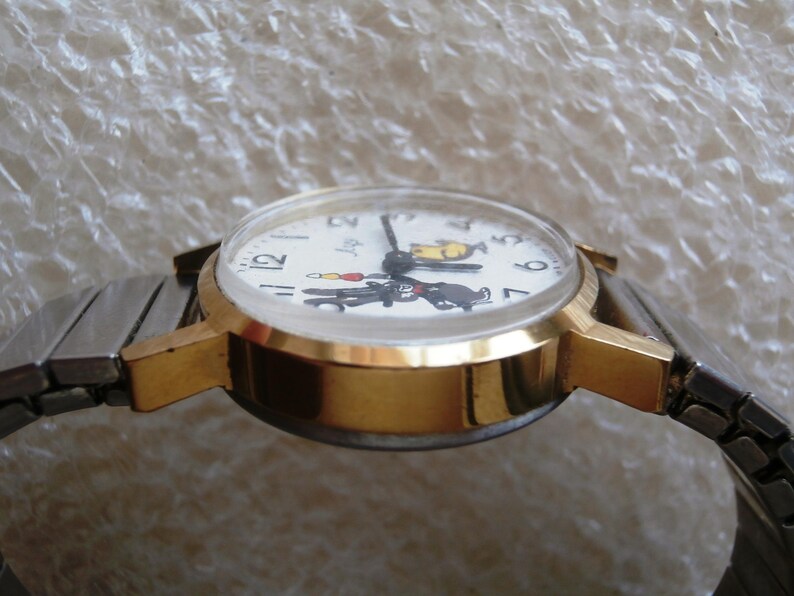 Vintage Luch, mechanical wrist watch vintage Soviet/USSR, Belarus image 7