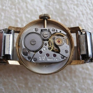 Vintage Luch, mechanical wrist watch vintage Soviet/USSR, Belarus image 10
