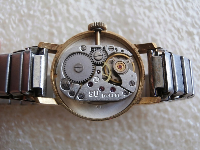 Vintage Luch, mechanical wrist watch vintage Soviet/USSR, Belarus image 10