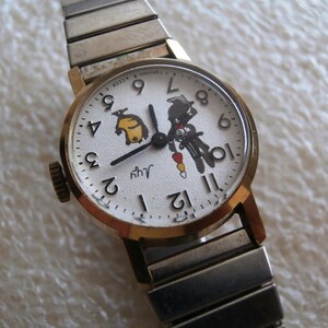 Vintage Luch, mechanical wrist watch vintage Soviet/USSR, Belarus image 4