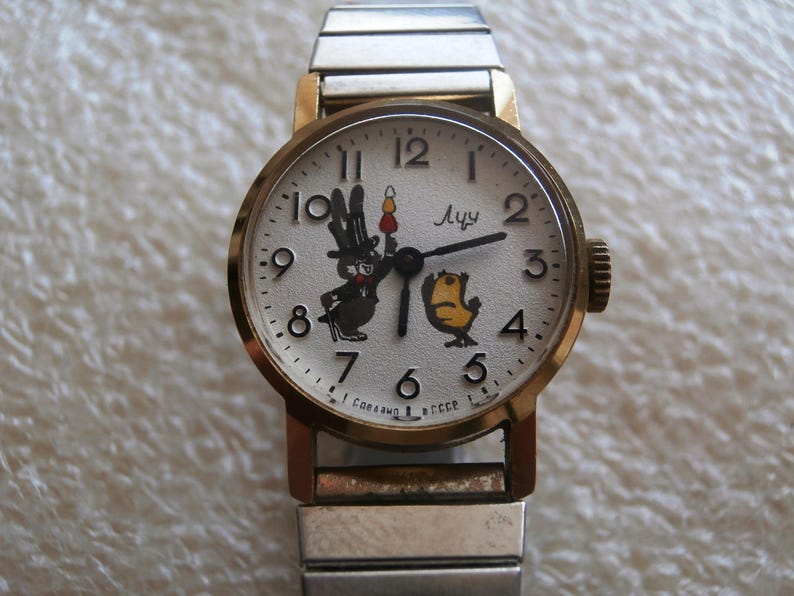 Vintage Luch, mechanical wrist watch vintage Soviet/USSR, Belarus image 2