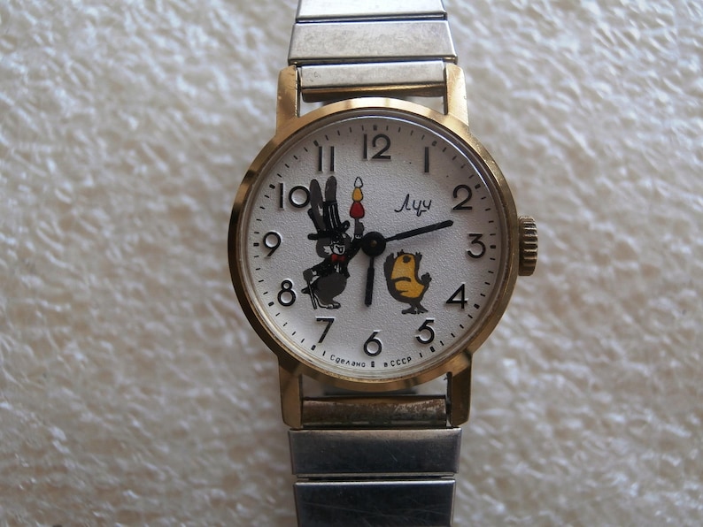 Vintage Luch, mechanical wrist watch vintage Soviet/USSR, Belarus image 1