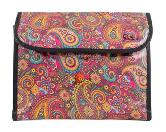 Hanging Cosmetic Bag - Flip Bag - Multiple Compartments - Hanging Travel Accessory  - Waterproof  - Retro Design