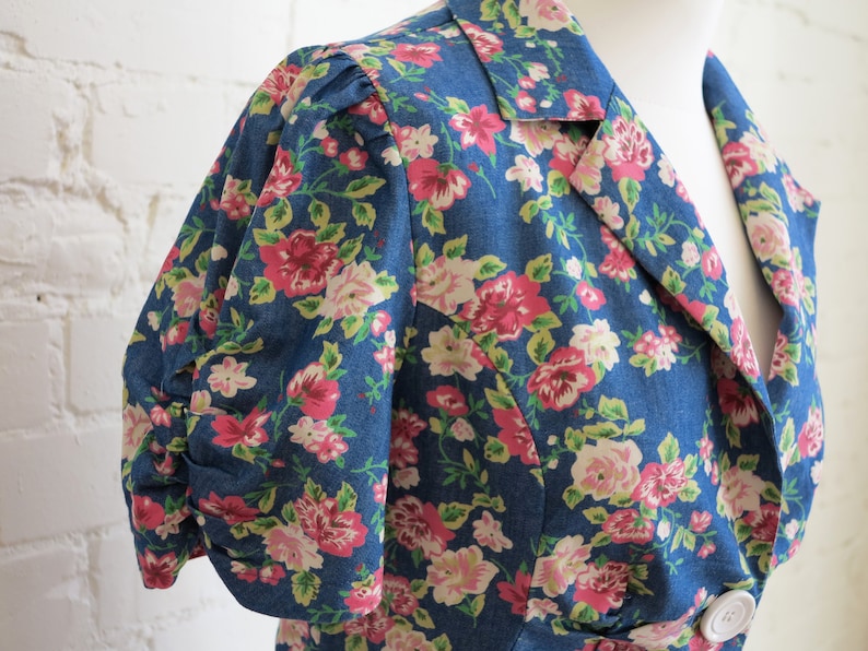 Blue Blouse Floral Print Blouse Short Sleeves Blouse Crinkle Top English Roses Print Cotton Blouse Short Sleeves Summer Jacket Medium Size