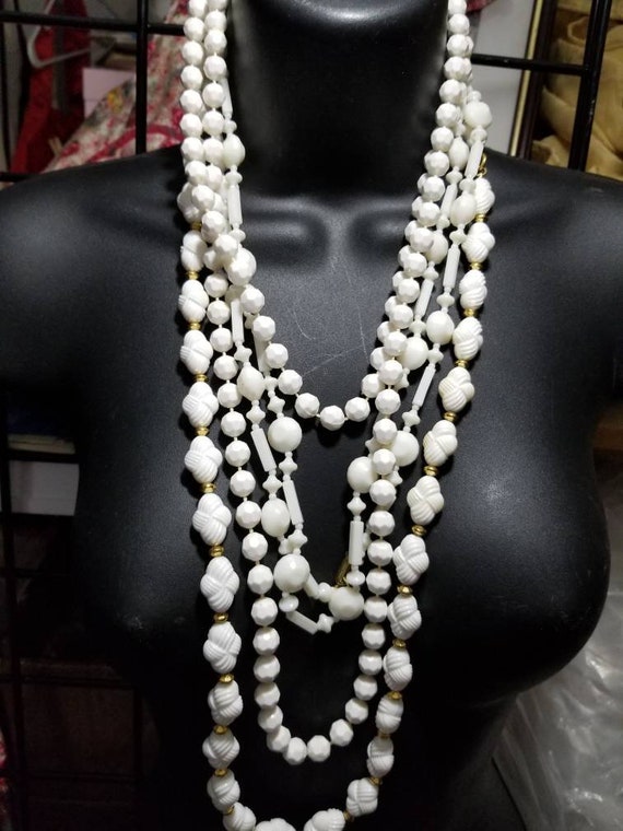 Beautiful 3 long interchangeable white plastic be… - image 1