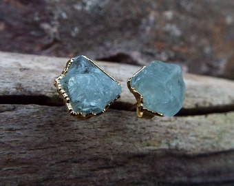 Boucles d'oreilles puces en aigue-marine, plaquées or, boucles d'oreilles puces en cristal, aigue-marine, boucles d'oreilles puces en pierre précieuse, boucles d'oreilles, boucles d'oreilles tendance, électroformées, or, bohème