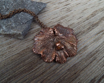 Real Leaf Pendant, Citrine,  Edelsteinkette, Statementkette, Crystal necklace, Alchemilla leaf necklace, Electroformed leaf necklace