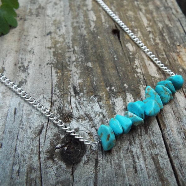 Chaîne de turquoise, turquoise, howlith, chaîne d’argent, chaîne déclaration, chaîne de pierres précieuses, chaîne de pierres de guérison, chaîne de cristal, Raw Crystal necklace, Boho necklace