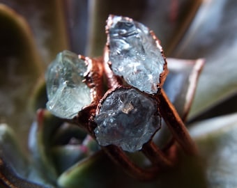 Aquamarine ring with raw aquamarine crystals in copper, gemstone ring, crystal ring, engagement ring with aquamarines, raw crystal ring