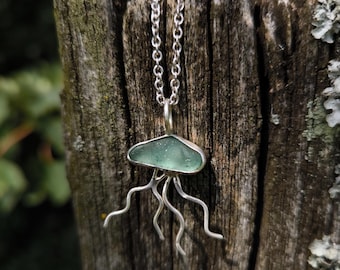 Collar de plata esterlina con vidrio marino • Colgante de vidrio marino turquesa • Joyería de vidrio marino con engaste en bisel • Collar de vidrio marino hecho a mano
