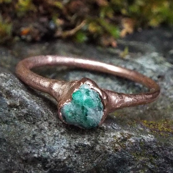 Emerald ring, US 5.25, Smaragdring, Emerald, Kupferring, Boho ring, Kristallring, Edelsteinring, Crystal ring, Raw Crystal ring, Verlobung