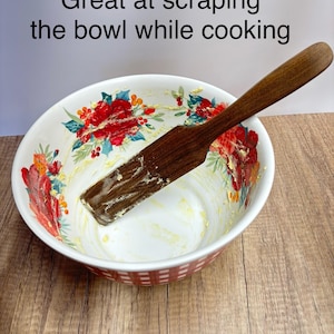 Puede incluir: Un letrero de madera r&uacute;stica con el texto "Welcome to our home" en letras blancas. El letrero presenta un acabado envejecido y un dise&ntilde;o simple y acogedor, perfecto para la decoraci&oacute;n de la entrada.