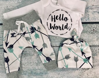 baby boy coming home outfit/hello world outfit/ arrow shirt/arrow leggings/baby leggings/organic cotton