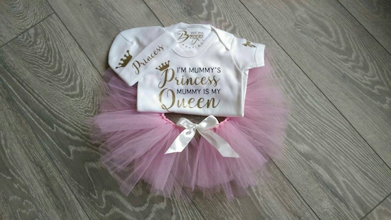 Queen Newborn Gift PERSONALISED PRINCESS Bodysuit//Grow//Vest Baby Shower Gold