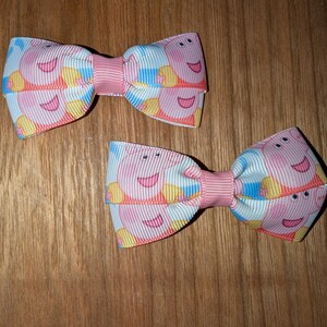 Par de lazos para el pelo/estilo pinza de cocodrilo, personaje, lazos de cinta de grogrén para niñas/bebés/niños pequeños/mascotas Accesorios para el cabello, Cerdo