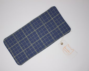 Deep Blue Plaid Burp Cloth, Cotton and Micro-fleece Burp Cloth, Baby Shower Gift, Handmade in UK