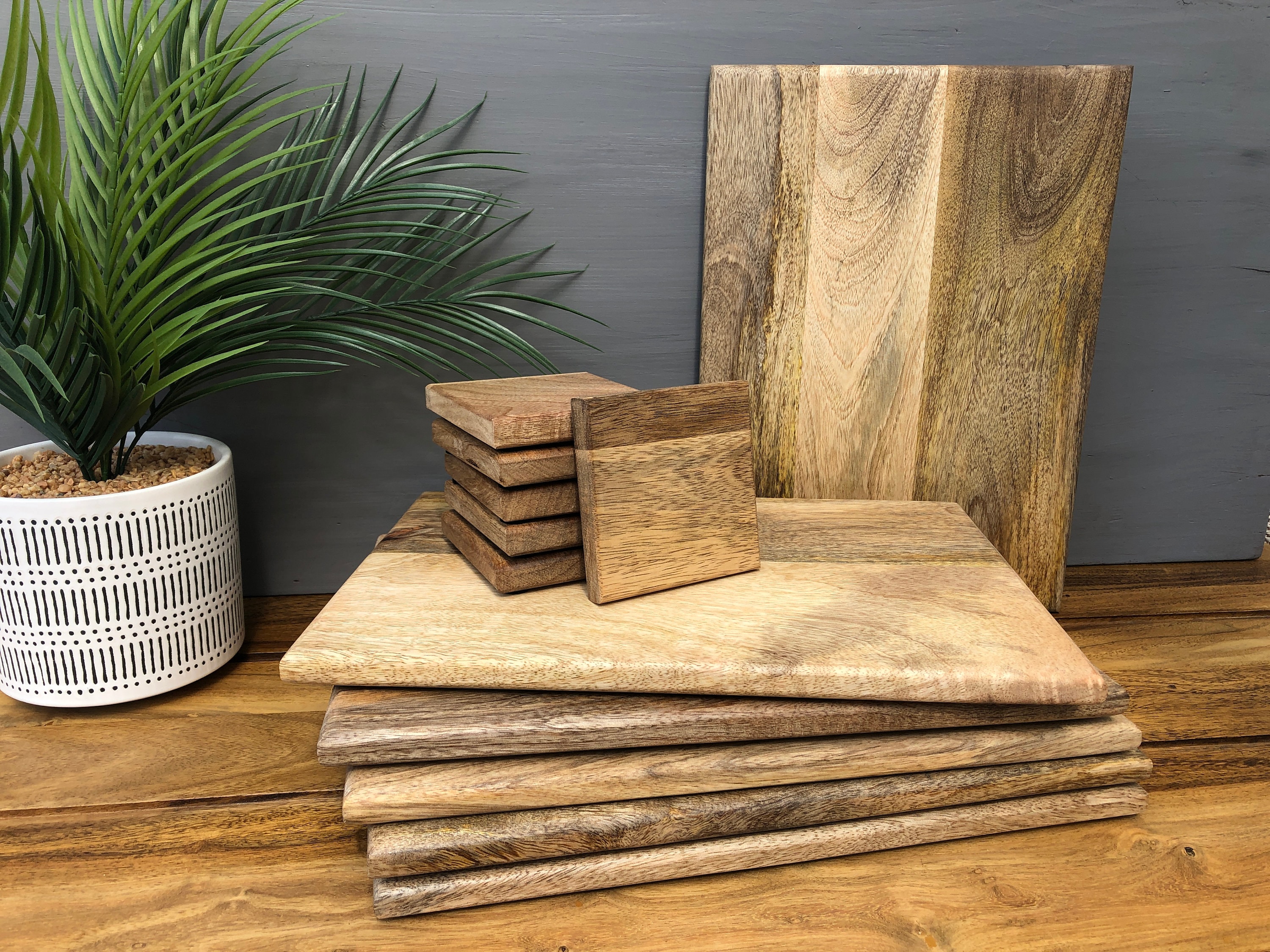 Set of 4 Solid Natural Mango Wood Board Placemats and 4 Coasters Mantis  Range Serving Platter, Food Board, Chopping Board, Mats 