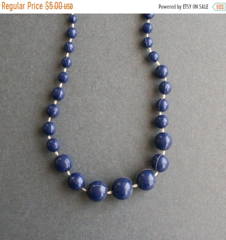 SUMMER SALE Vintage Necklace Indigo Vintage Jewelry Graduated Bead Necklace Short Bead Necklace Jewelry Vintage UnSigned Vintage Jewelry