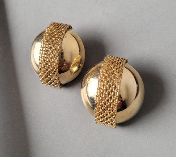 Vintage Clip On Earrings Gold Toned Clip On Earri… - image 2