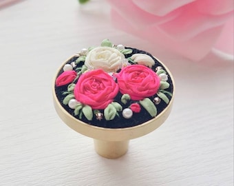 Cabinet knobs Door knob Decorative knobs Drawer 1 pc pulls rose knobs shabby chic knobs dresser designer knobs furniture decor knob flowers
