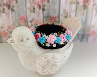 Little tiny Bird Sewing Pin Cushion, Rococo style, Special gift for knitter, Retro Pin Cushion, Needlework gift, Vintage style, Embroidery