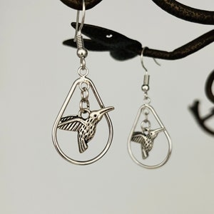 Teardrop Hummingbird Dangle Earrings, Bird Lover Gift, Nature Jewelry, Nature Jewelry, Hummingbird Accessory, Gift for Her