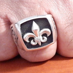 Fleur de Lis ring, old gothic ring, medieval ring, Knights ring, Sterling silver ring, chevalier ring, Dad&#39;s gift, boyfriend ring