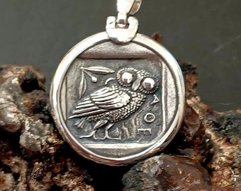 Owl coin pendant, Ancient Greek coin, Sterling silver Owl, Athena Goddess coin, Museum copy, Greek tetradrachm, alt Griechische Währung.