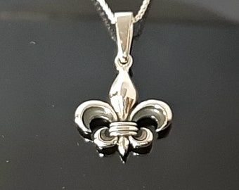 Fleur de Lis Sterling Silver Pendant: A Medieval Knight Necklace and Masonic Accessory.