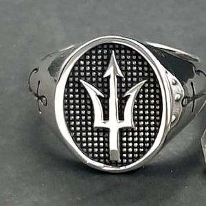 Trident ring, Poseidon&#39;s trident ring, Trident Chevalier, diver&#39;s ring, trident man ring, Neptune Trident, Greek mythology, Dad&#39;s gift ring