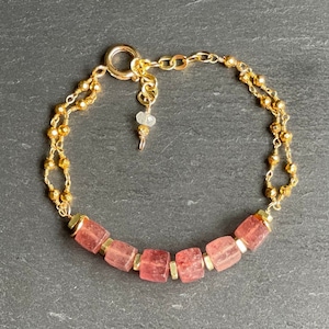 Pulseira Lepidolita e Pirita; Lepidolita e ouro; Pirita e ouro; Ajustável; Pulseira Boho; Pulseira de chakra