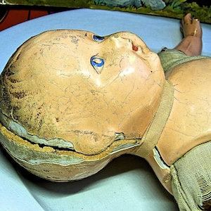 Creepy Composition Baby Doll / BATTERED / Original CRIER WORKS! / Antique 1930 / Cloth Torso / Molded Hair / Goth / 12&quot; T Haunted Halloween