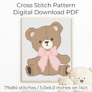 Padrão de ponto cruz de ursinho de pelúcia, download digital em PDF, ponto X fácil de contar para decoração de berçário artesanal e presente de chá de bebê, urso de laço rosa