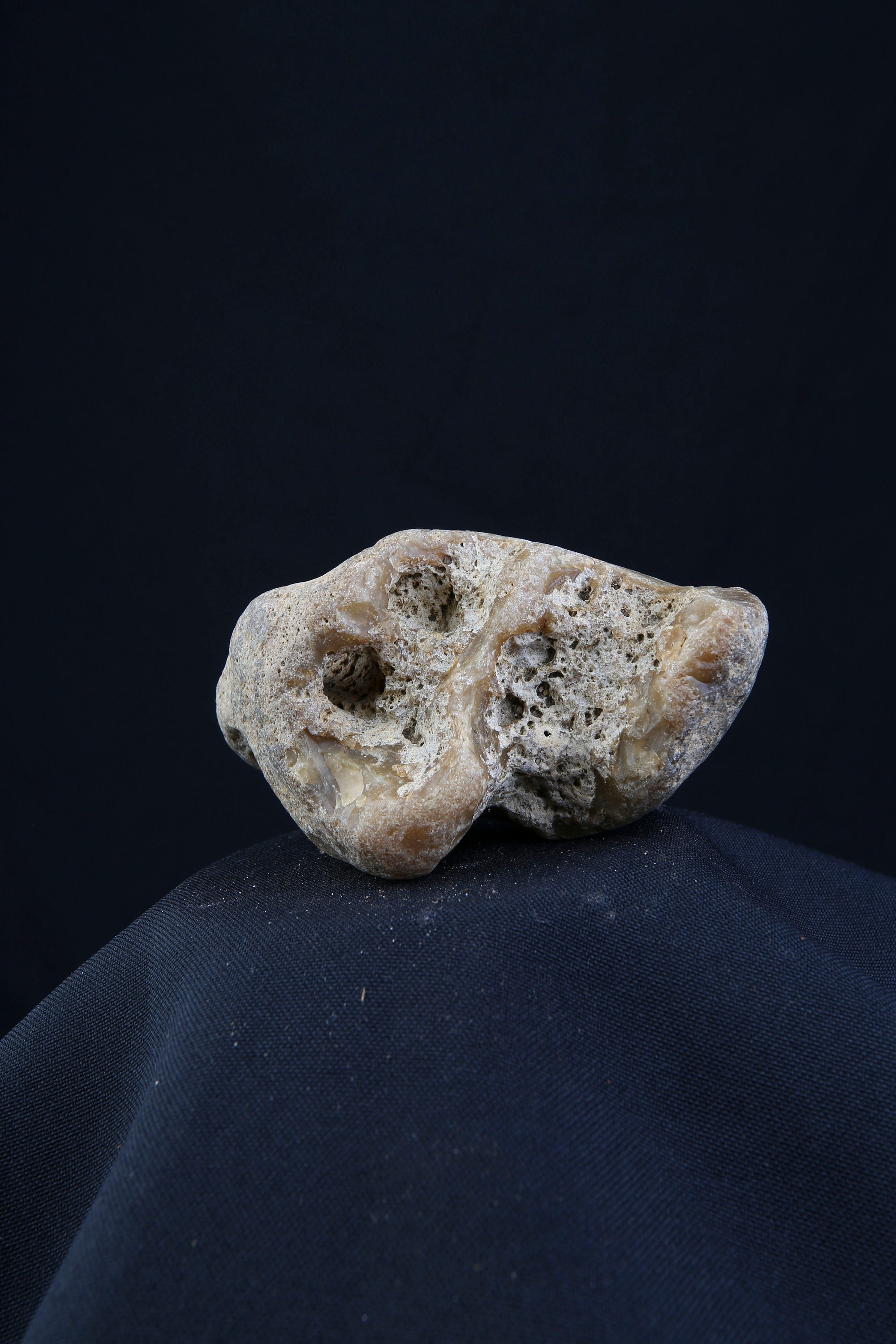 Pierre Trouée de Sorciere, Hagstone Pour Amulette Fée Paienne