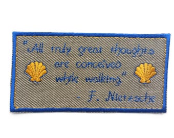 Naszywka z cytatem Nietzschego z Camino de Santiago, aplikacja do prasowania z motywem pielgrzyma