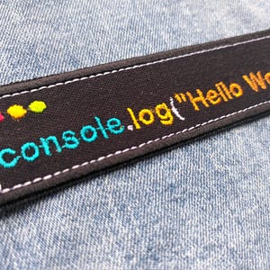 Toppa termoadesiva con nastro per programmatore Hello World Console Coding Laptop Computer Rock Alternativa Grunge