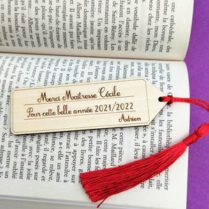 Marcador de madera personalizado - TU TEXTO - Regalo de agradecimiento para el maestro al final del año escolar - Profesora Atsem niñera niñera
