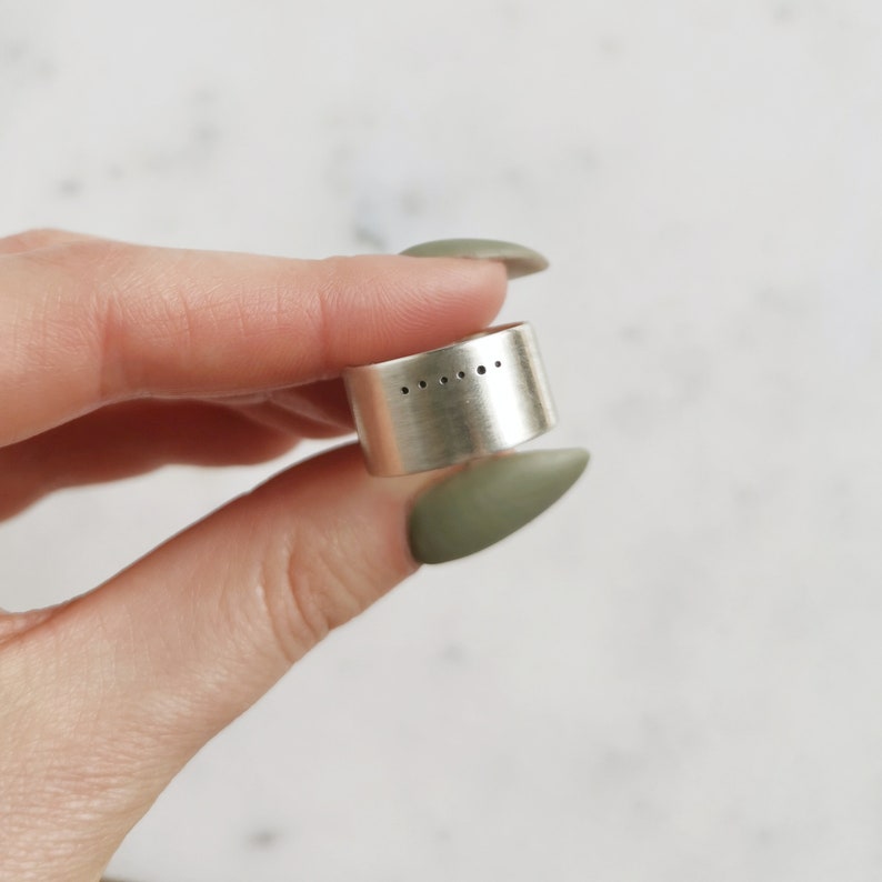 Geometric Accent Size 7.5 Sterling Silver Ring Band The Musineon Ring Brushed Wide Band Ring Wide Band Ring Brushed Silver