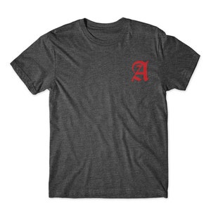 Camiseta Scarlet Letter em cinza escuro, cinza claro e branco – Camiseta macia de algodão premium – Camiseta macia e confortável