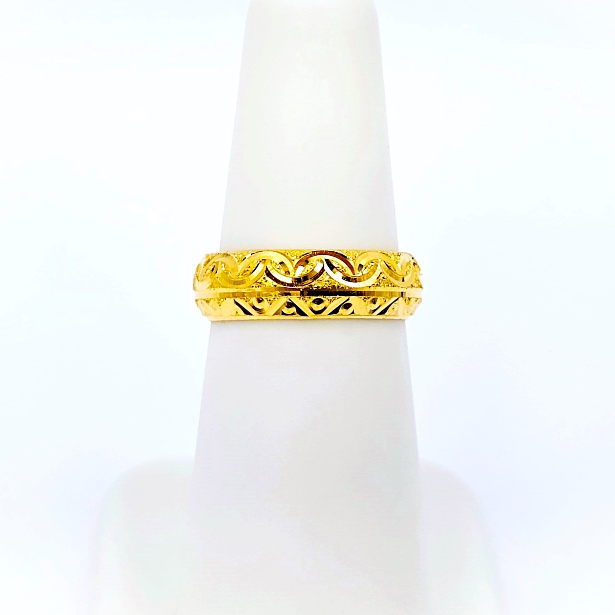 Beautiful 22K Yellow Gold Band Ring Genuine Hallmarked 916 Handcrafted Size US 6
