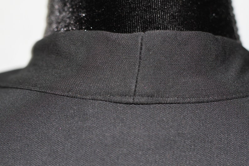 m 90/'s Express Black Tie Top