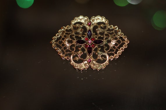 24k gold brooch - Gem