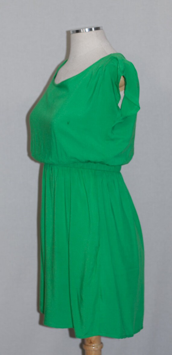 Green Dress - image 7