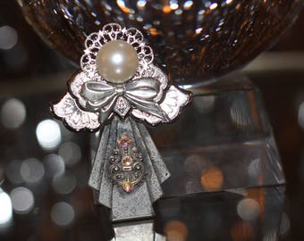 Pearl Silver Angel Brooch